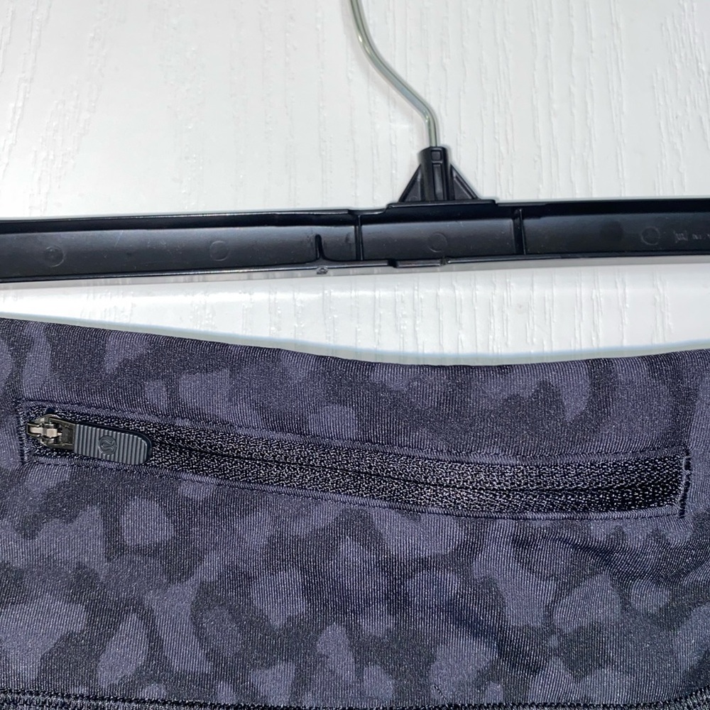 LULU LEGGINGS - Picture 3 of 4